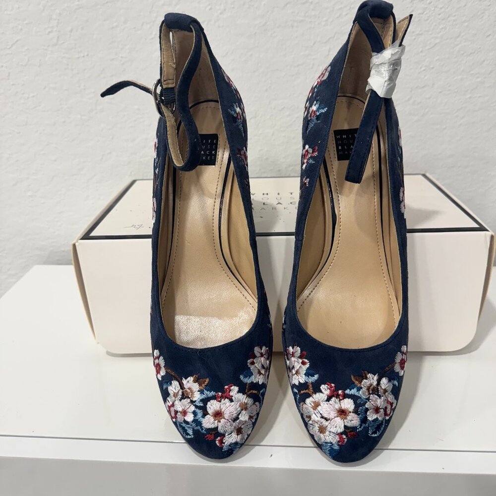 White House Black Market dark blue suede block heels size 8